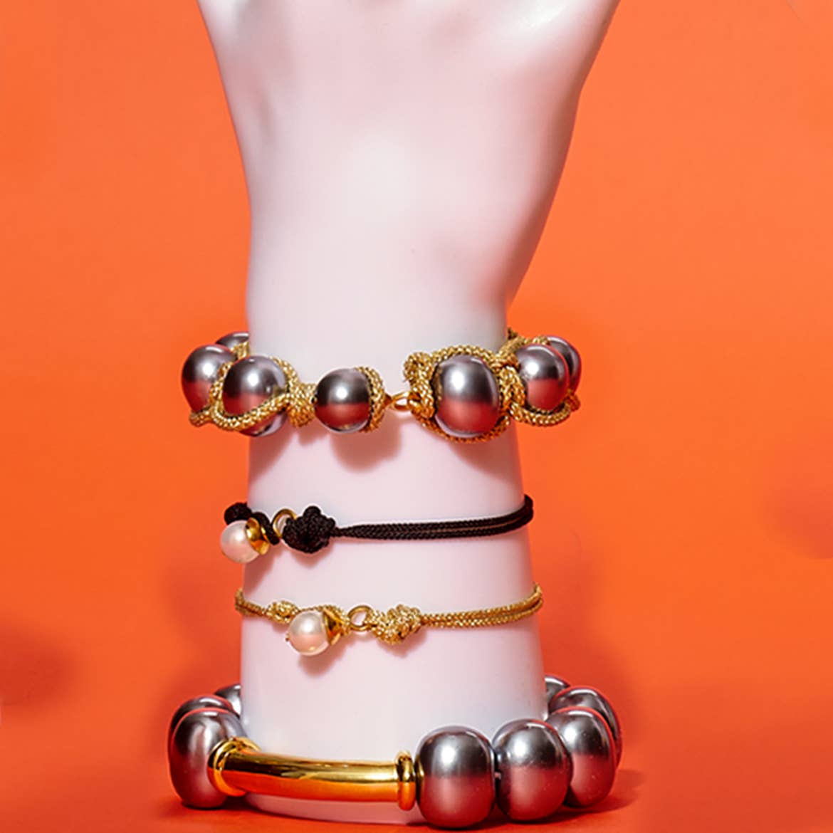 Classic Pebble Pearl Bracelet: Salmon