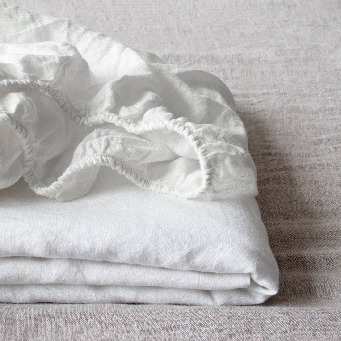 White Linen Fitted Sheet: 76"x80"x14" | 193x203x35cm US King | AUS King