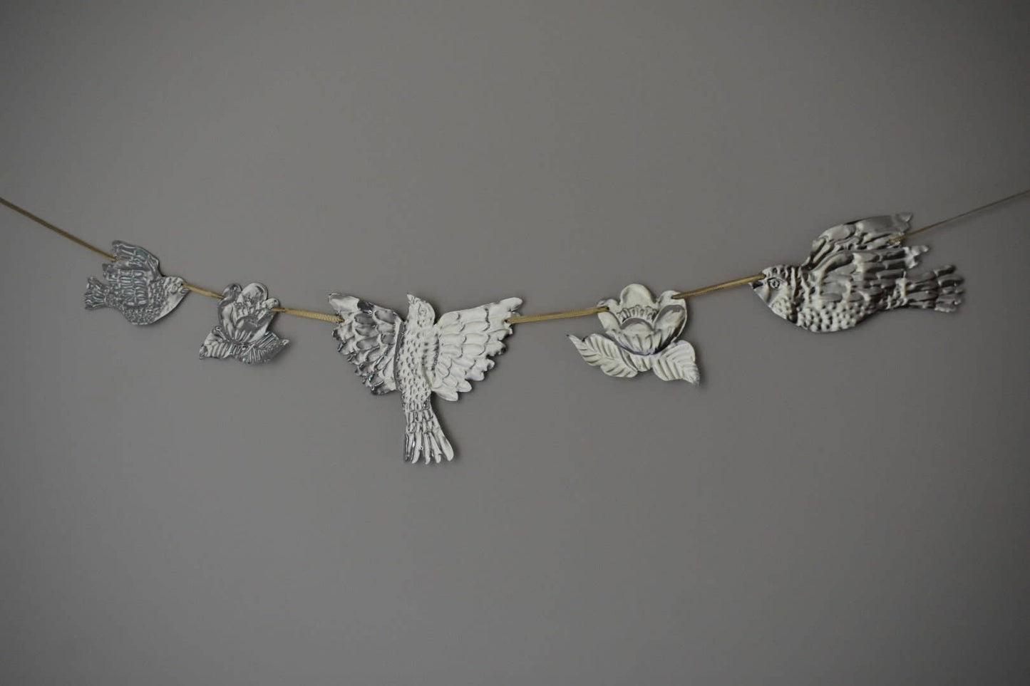 Embossed Tin Flying Bird Foil Garland Bunting