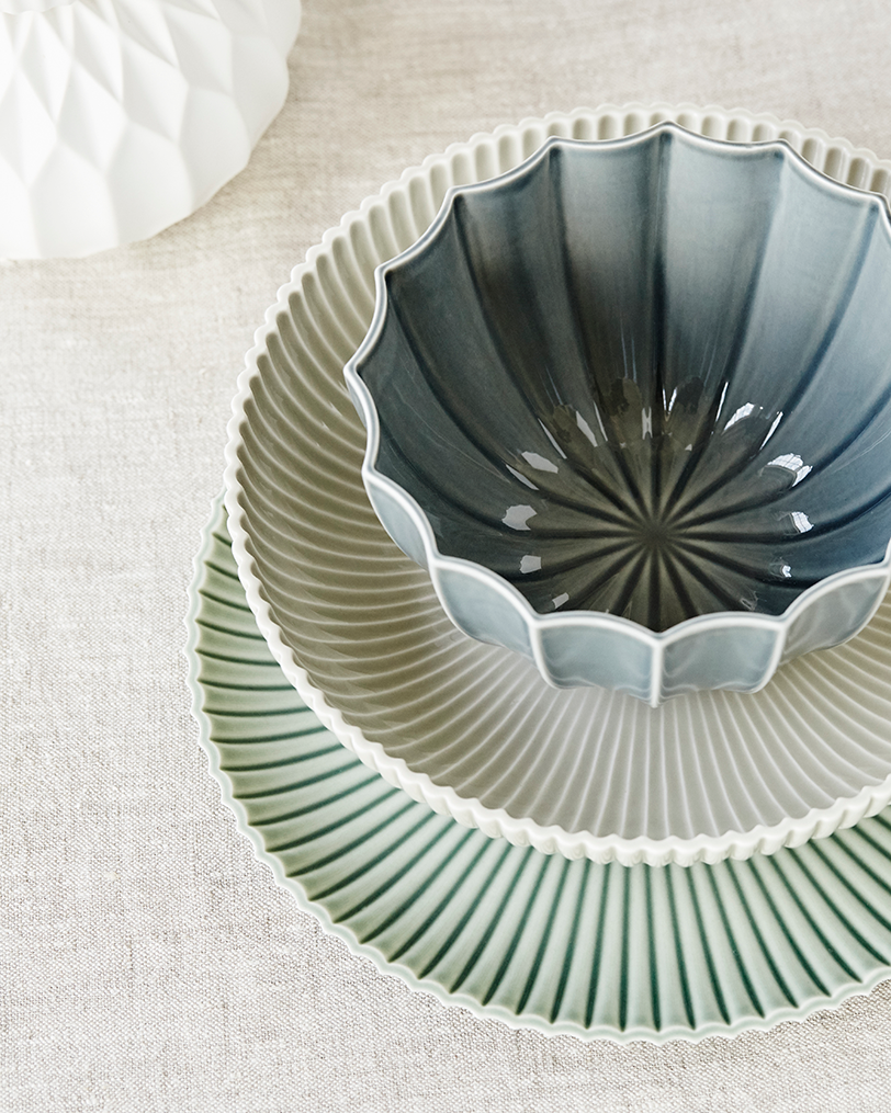 Samsurium Serving Grey Bowl