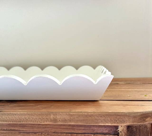 Scallop Wood Tray White