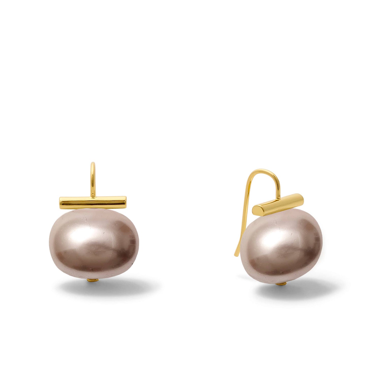 Statement Making Large Pebble Pearls
: Salmon coral