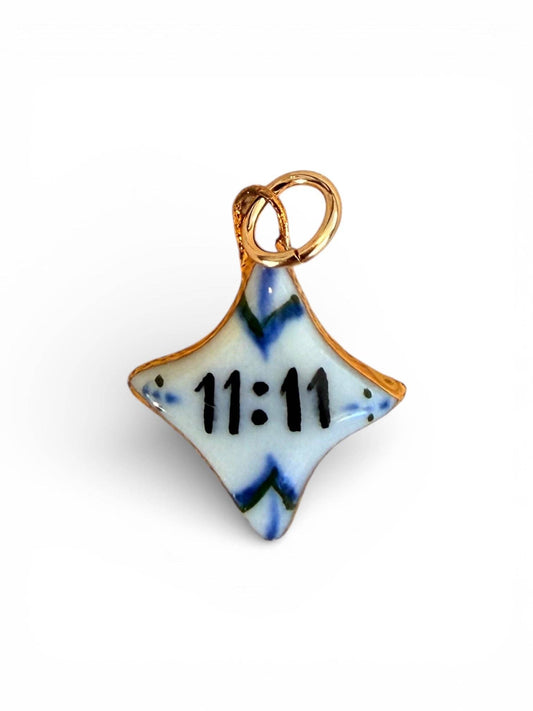 11:11 4-Point Star Charm: Gold Luster
