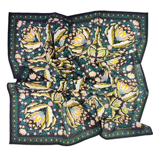 34" Wild Rag Betty Bandana