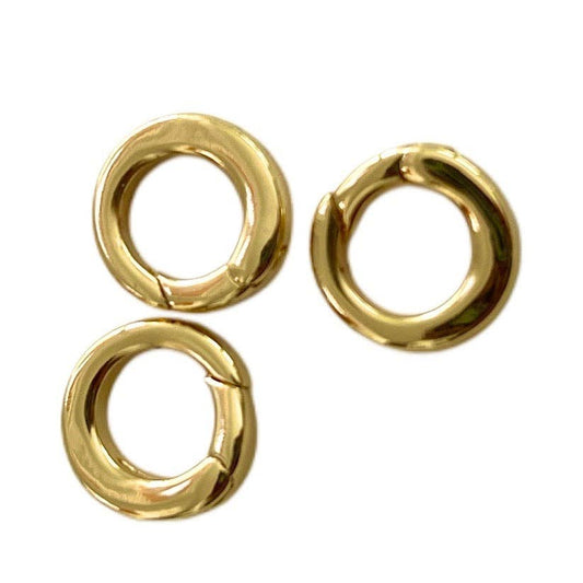 Shá Parlé Gold-Plated Charm Holders: Medium Necklace