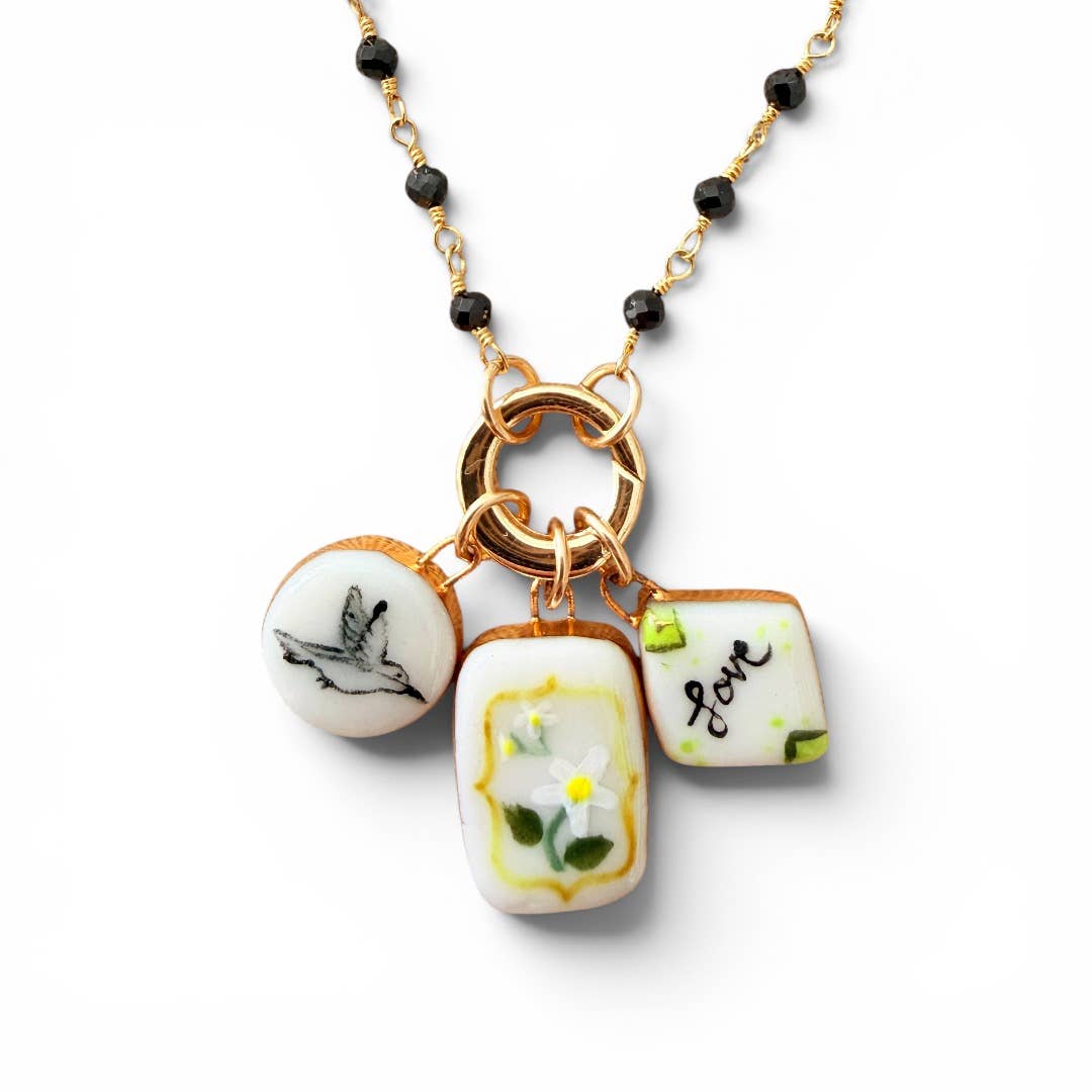 B&W Hummingbird Charm: Black & White / Bar