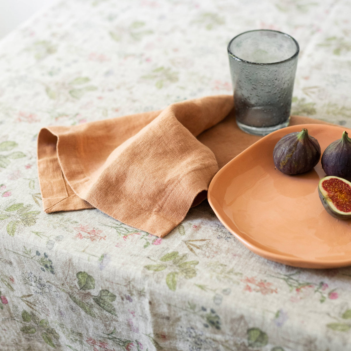 Botany Linen Tablecloth: 55"x79" | 140x200 cm