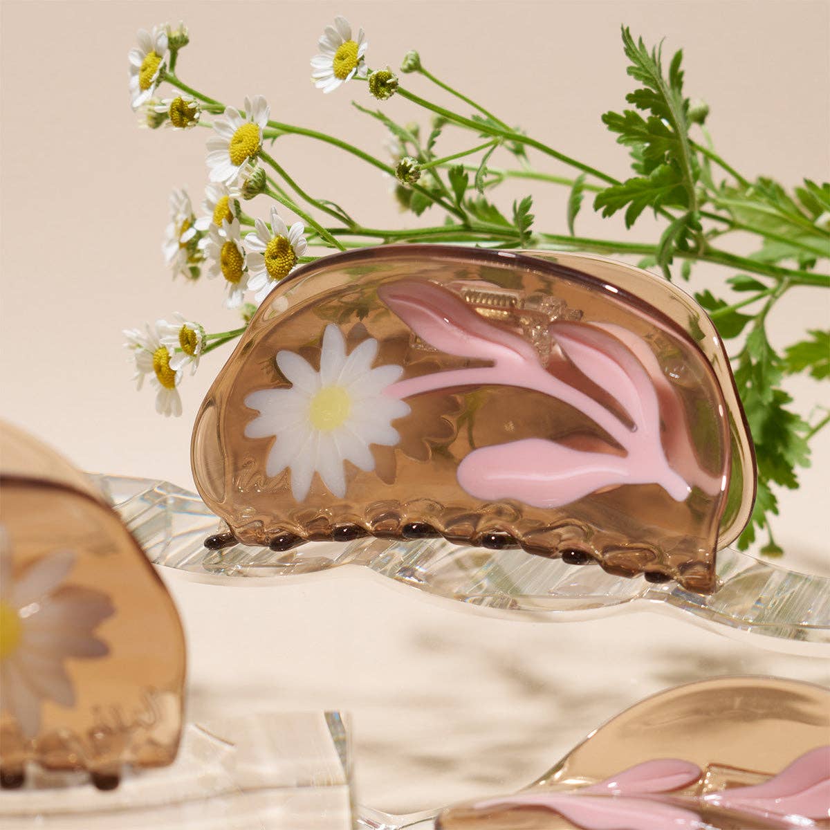 Marguerite Daisy Flower Vintage Style Women's Hair Claw