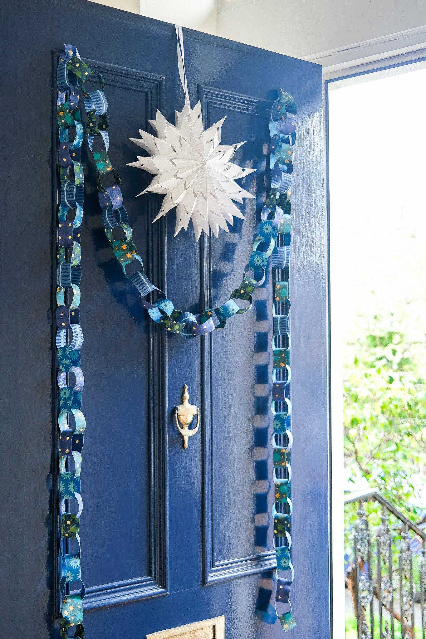 Blue and Yellow Paper Chain Kit