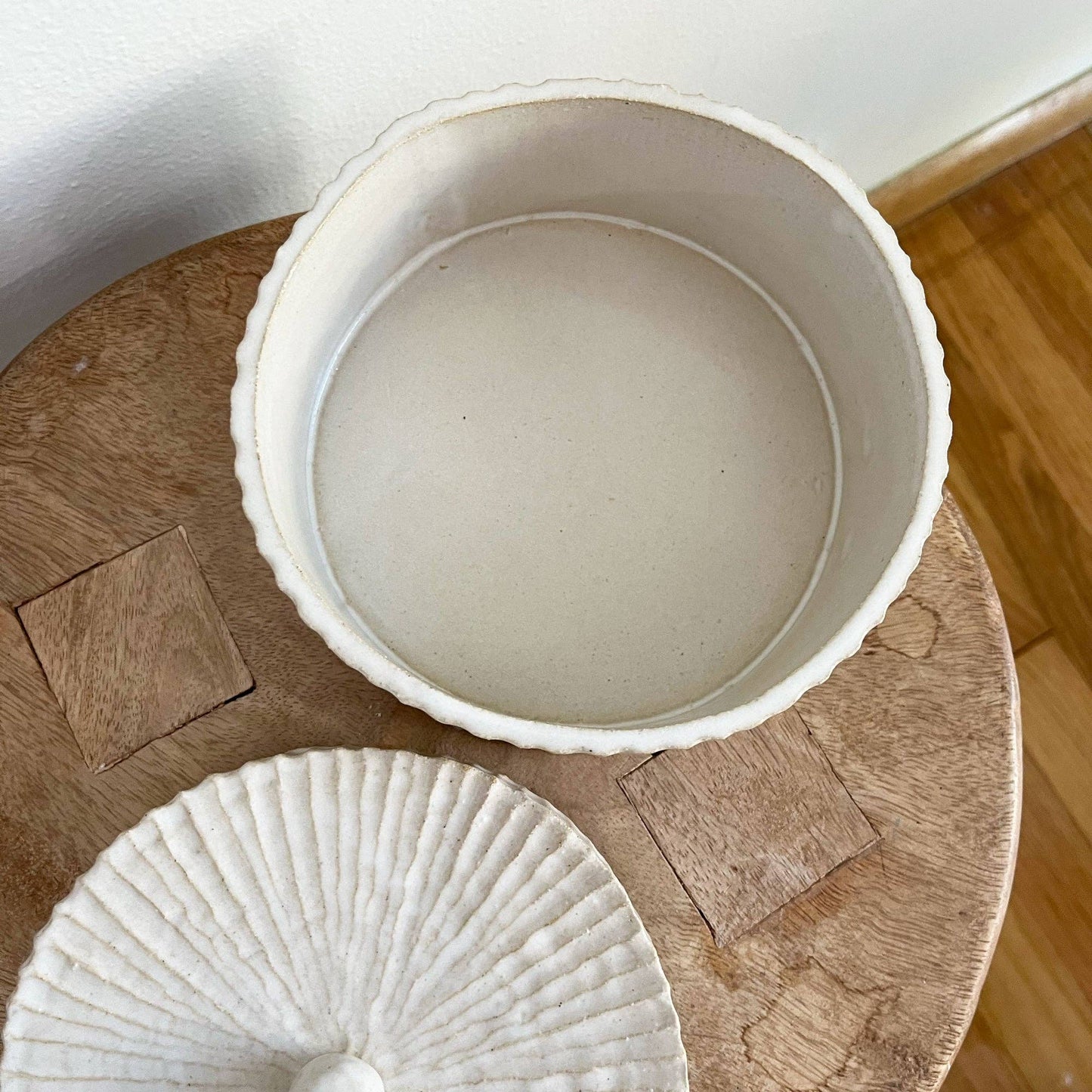 Ribbed Containers: Medium