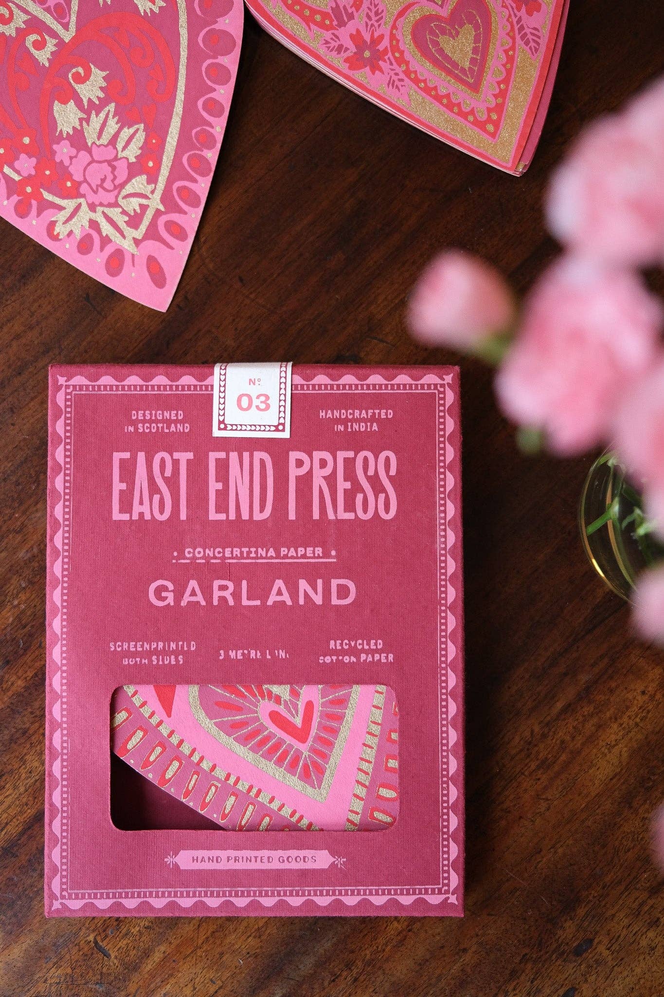 HEARTS CONCERTINA GARLAND