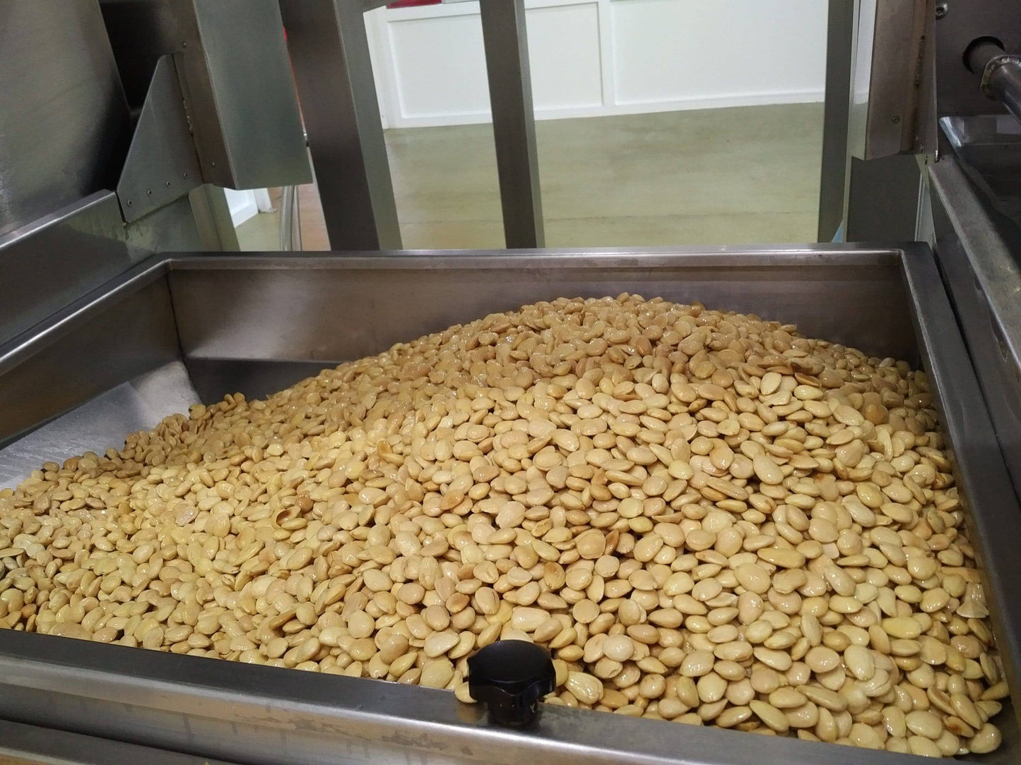 Mitica Spanish Marcona Almonds Lemon & Pepper 4oz
