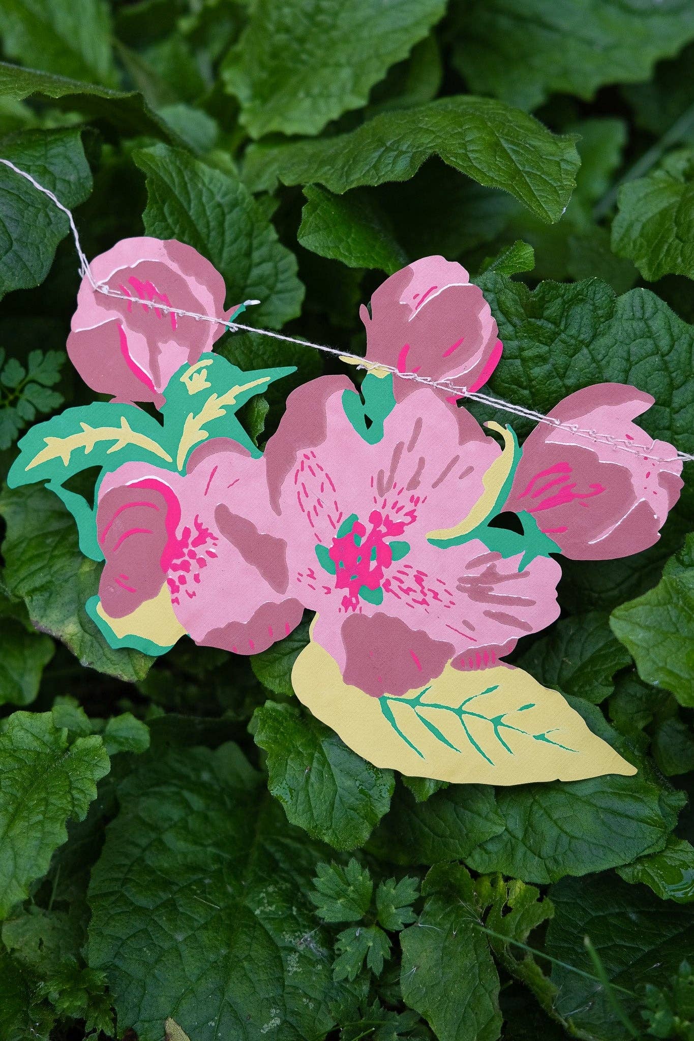 BLOSSOM SEWN GARLAND