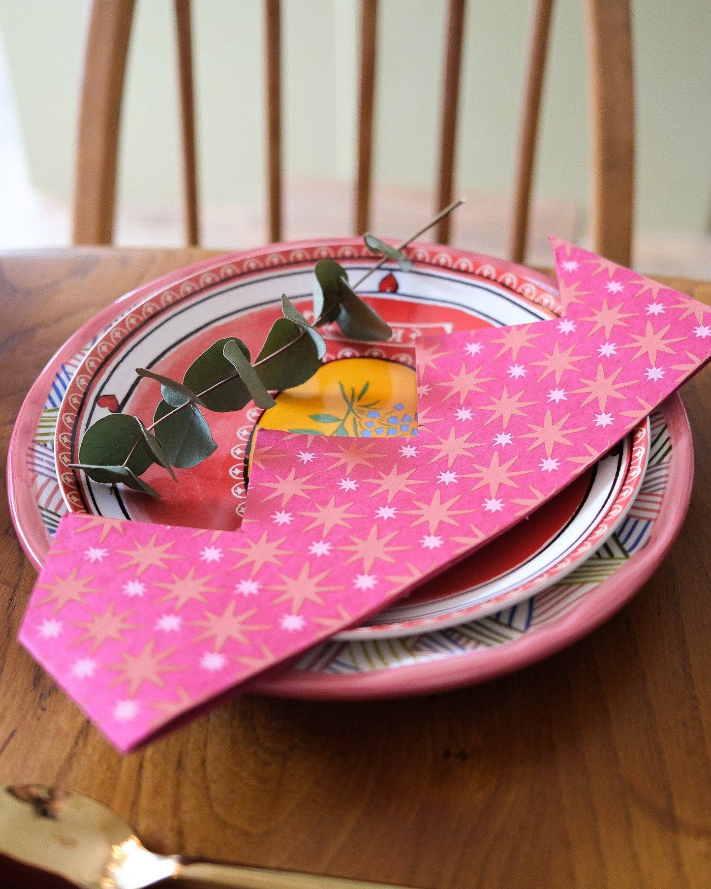 PINK & RED PAPER CROWNS