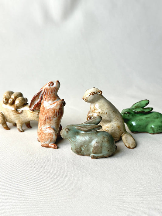Ceramic figurine, ceramic animal, ceramic critter, tea pet