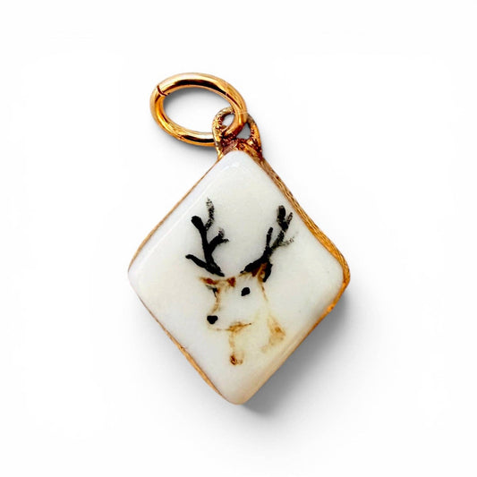 Shá Parlé Stag Charm