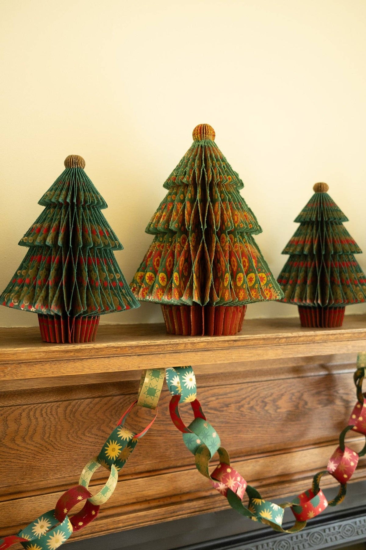CHRISTMAS TREE HONEYCOMB