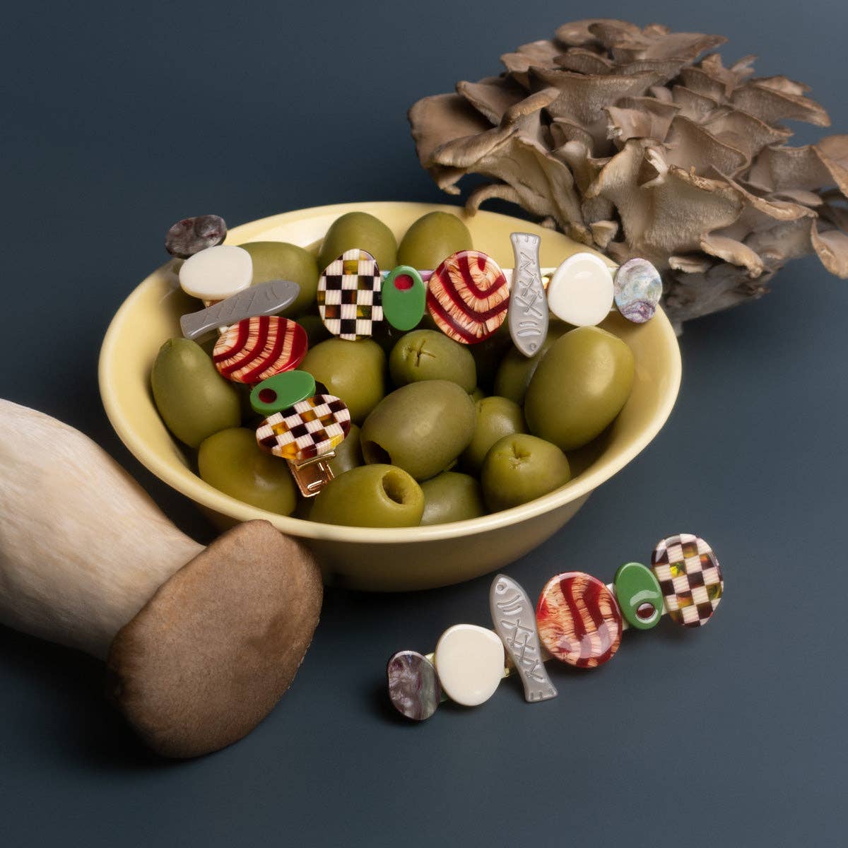 Hors D’oeuvre Appetizer Multicolor Alligator Hair Clip