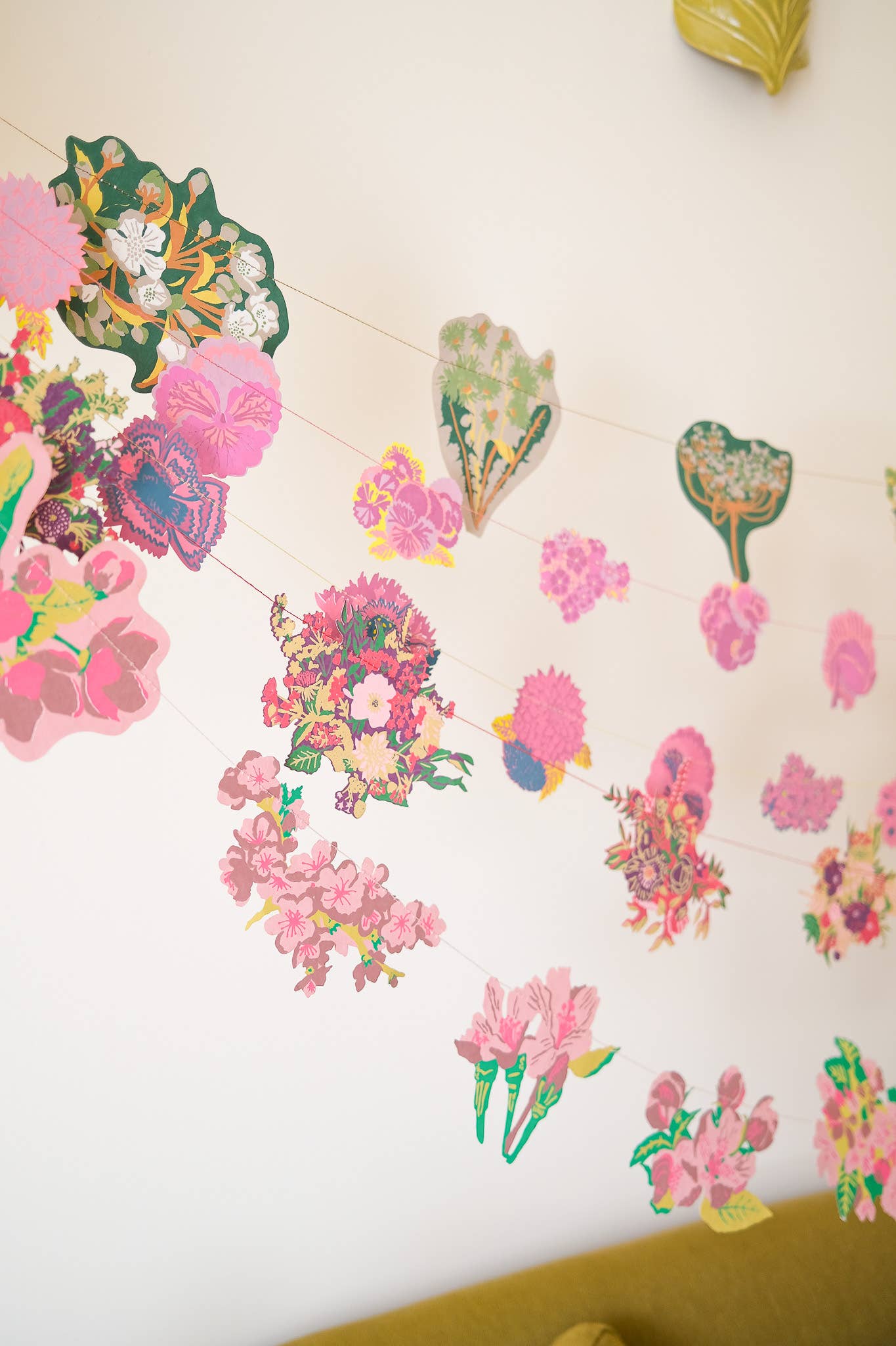 BLOSSOM SEWN GARLAND