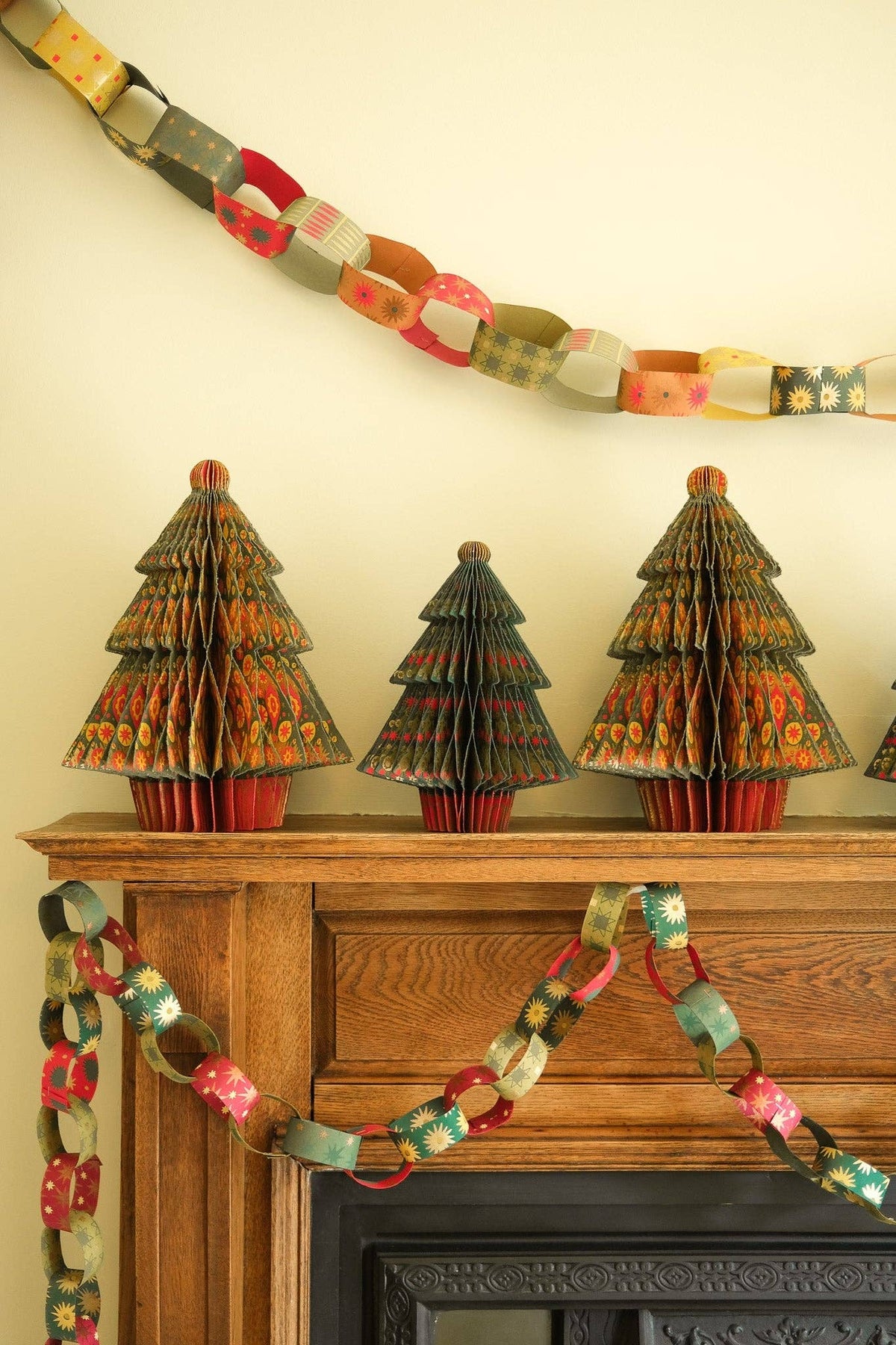 CHRISTMAS TREE HONEYCOMB